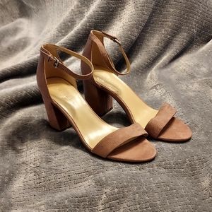 Marc Fisher Glowing Dress Sandals Block Heel Nude 7 Neutral Minimalist